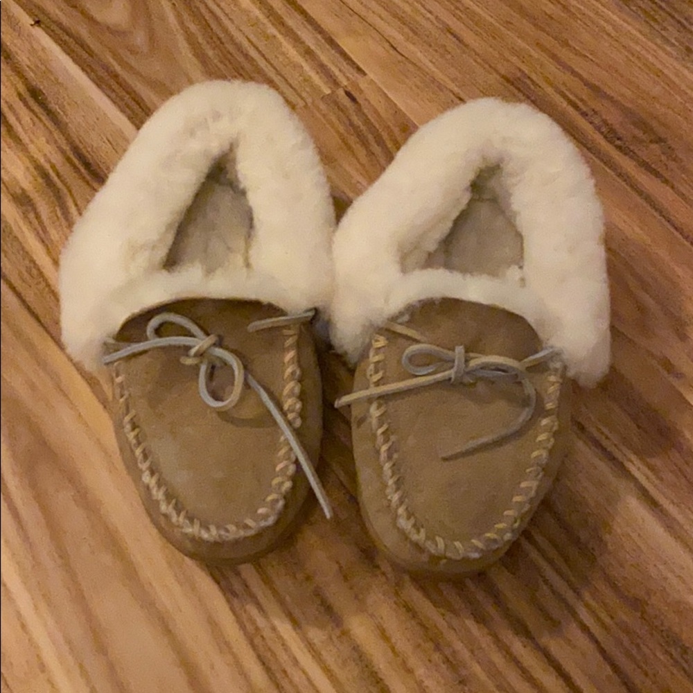 L.L.Bean Moccasin Slippers